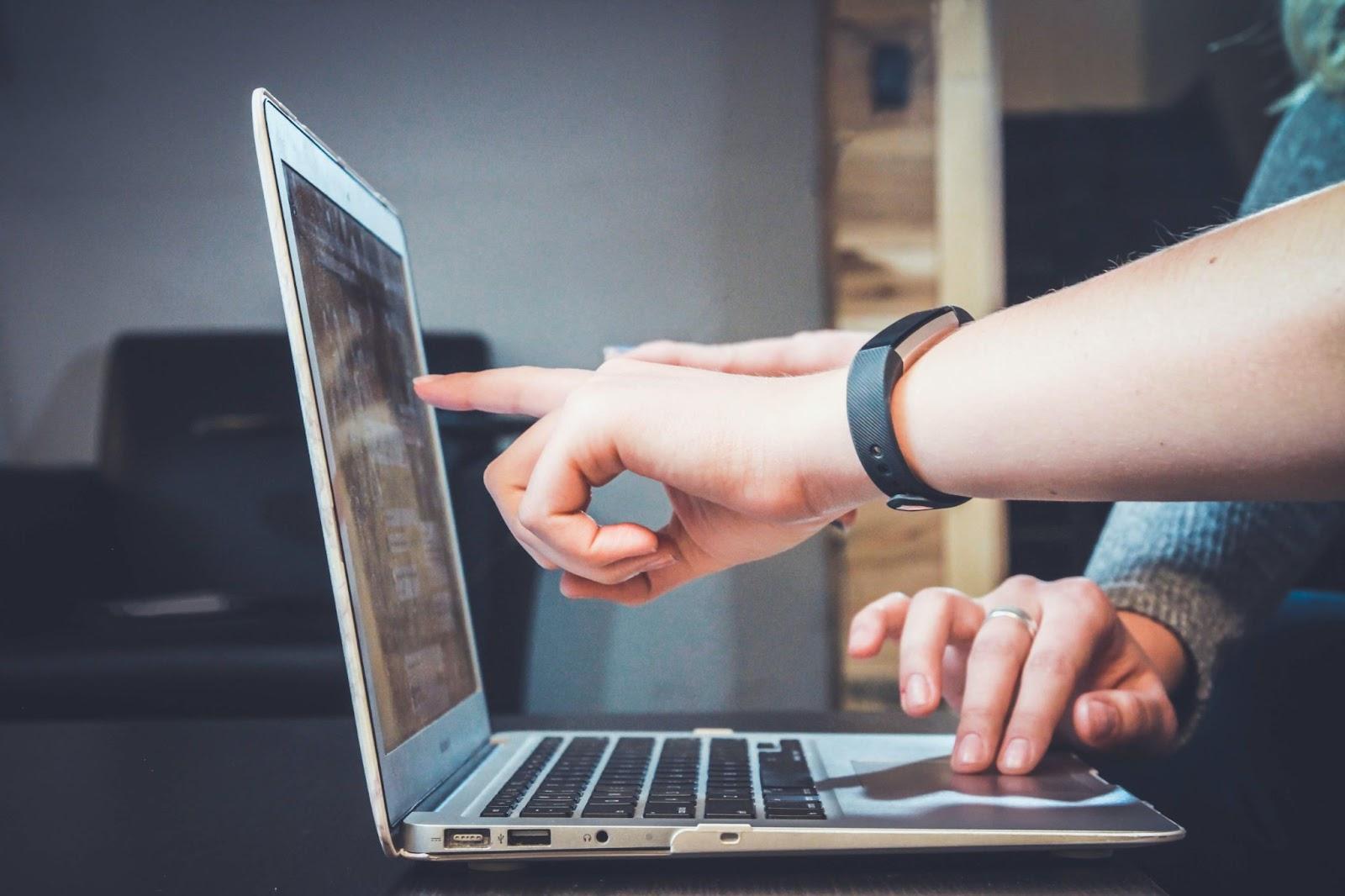 Entrepreneurial Edge: Mastering Social Media
